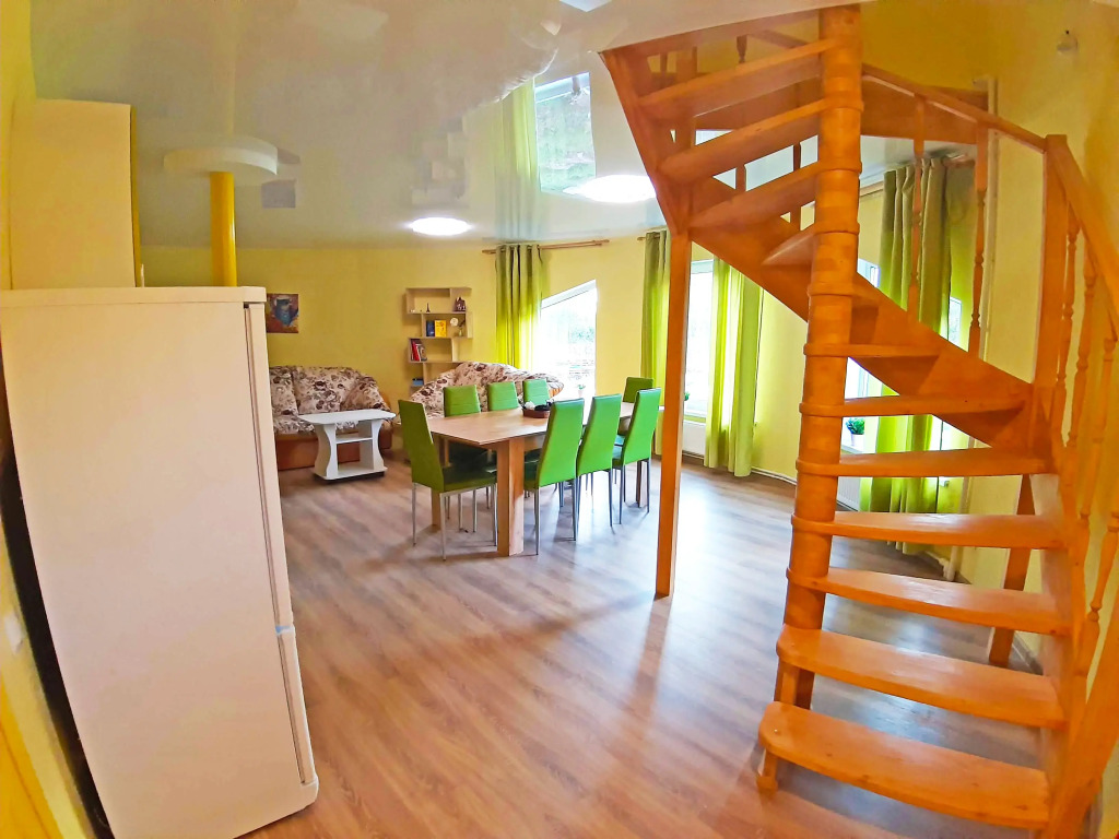 Dom Zhevunov Guest House