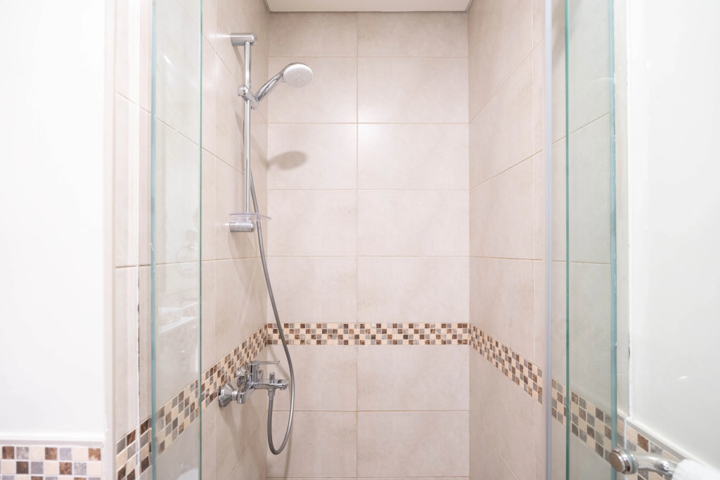 Апартаменты Keyrock Premium Reva Stay with Pool Access