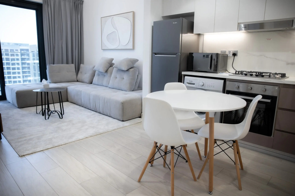 Апартаменты Welcome Home in Azizi Riviera 39