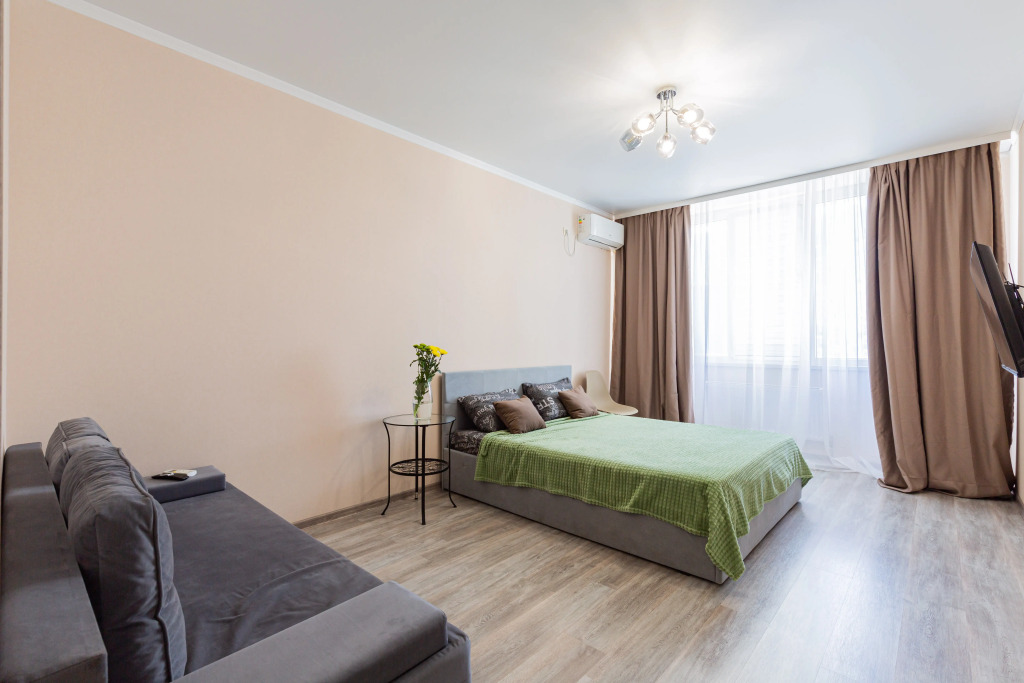 Квартира в цветных домах