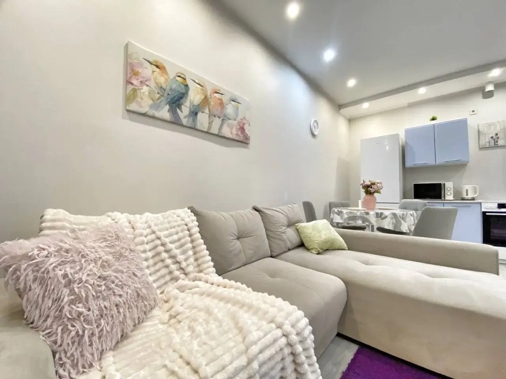 Квартира 1к квартира Есенина 4