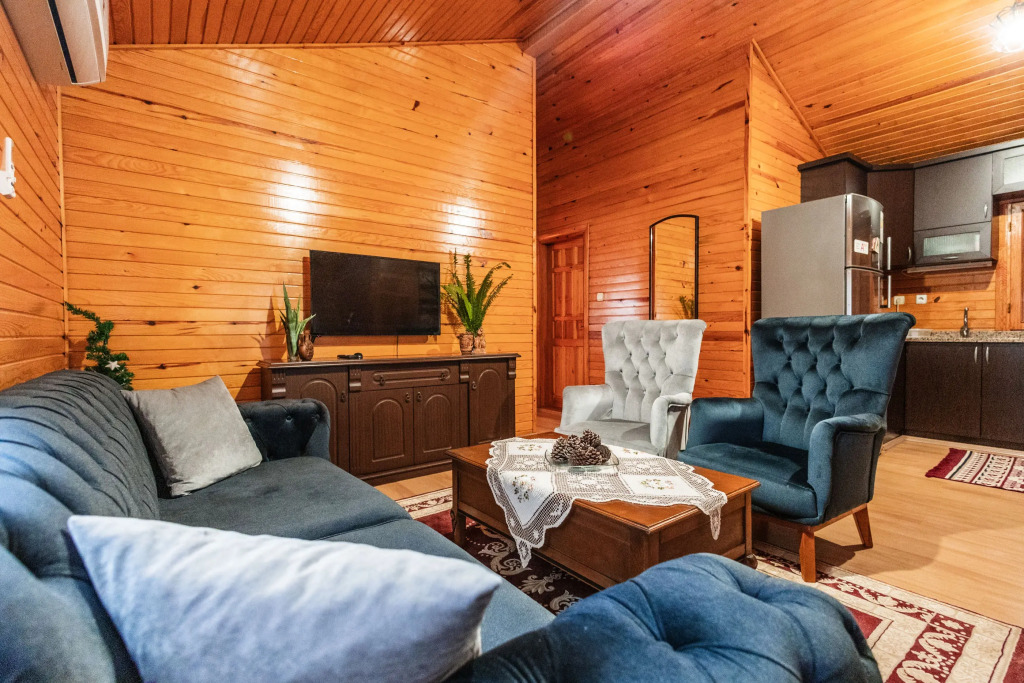 Меблированные комнаты Holiday House dilek çıralı