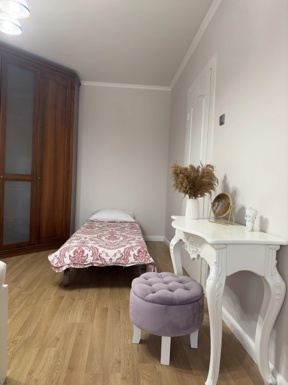 Ryadom S Onkologicheskim Tsentrom Flat