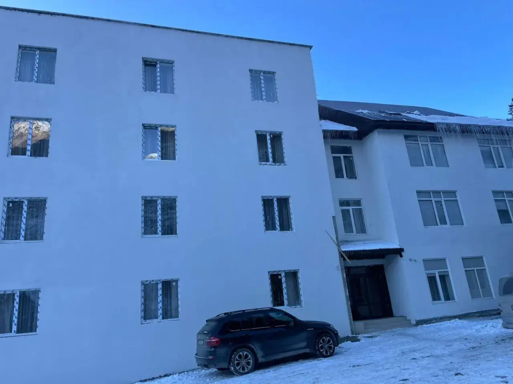 Eduard Guest House
