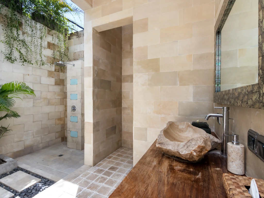 Villa Suvitha by Villa Finder