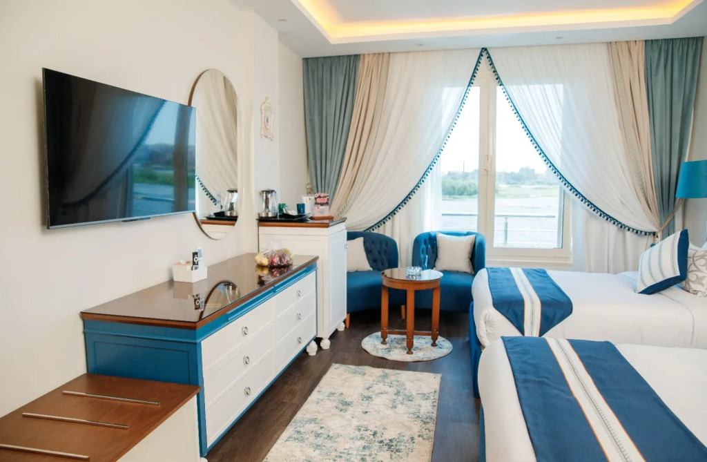 Nile Transport Hotel