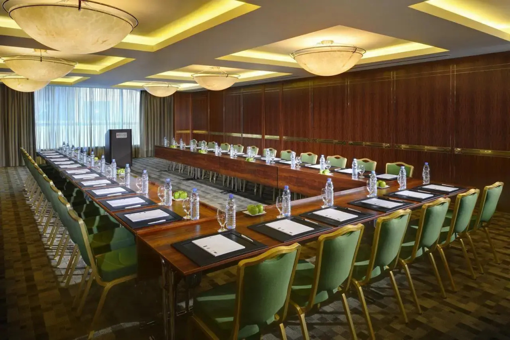 Crowne Plaza - Dubai Jumeirah by IHG