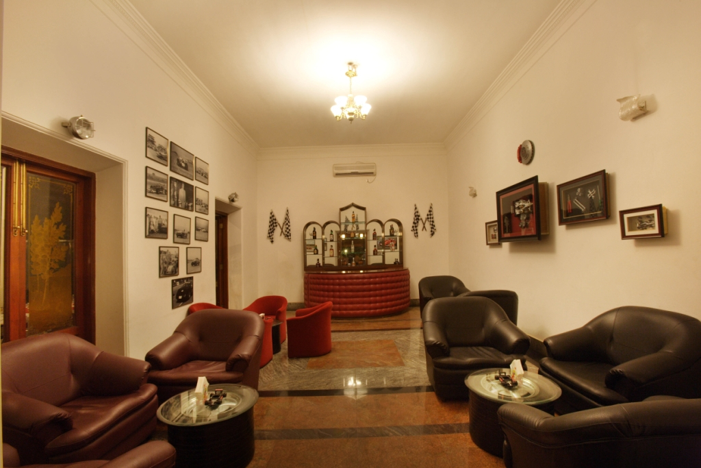 Отель Jayamahal Palace