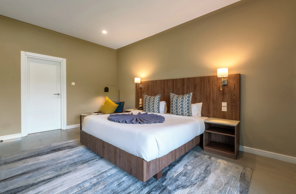 Central Hotel- Ridge