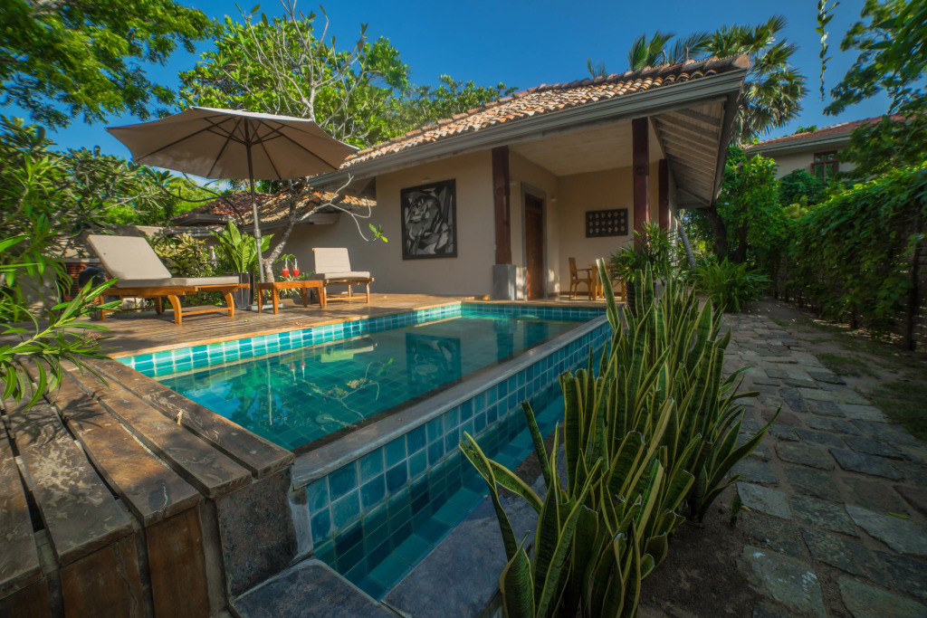 Отель Nikara Yala Beach Villas