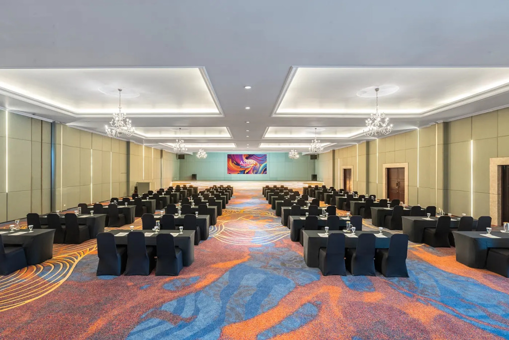 Отель Aston Cimone Hotel & Convention Center