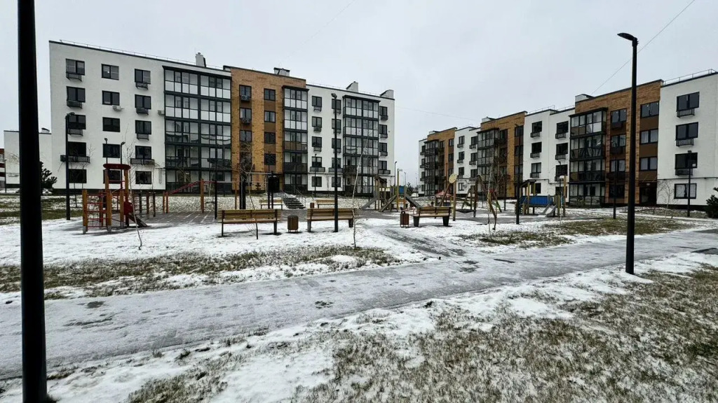 Квартира с еврoремoнтoм в тиxом cпaльнoм рaйoнe Poдниковaя Долина