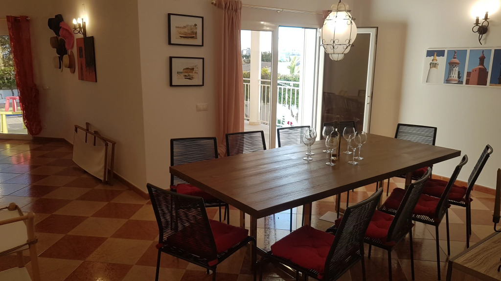 Sunset Villa by Laranjal Rentals