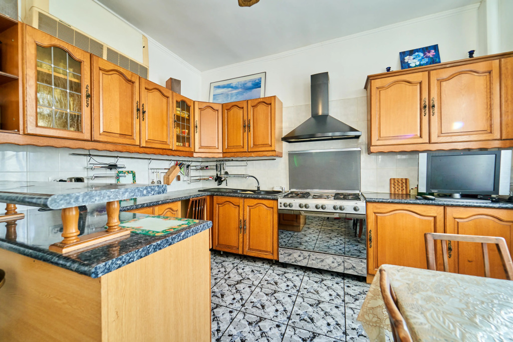 Частный Дом 320 м²  в Самом Центре Сочи