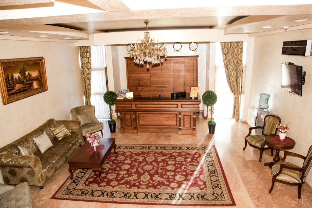 Iberia Palace Hotel