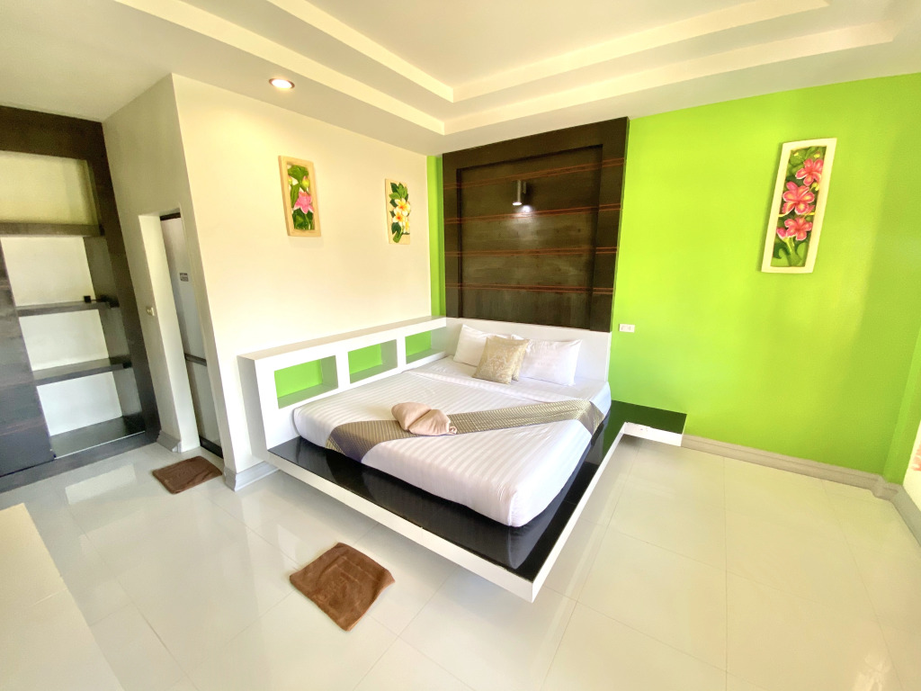 Lanta Emerald Bungalow