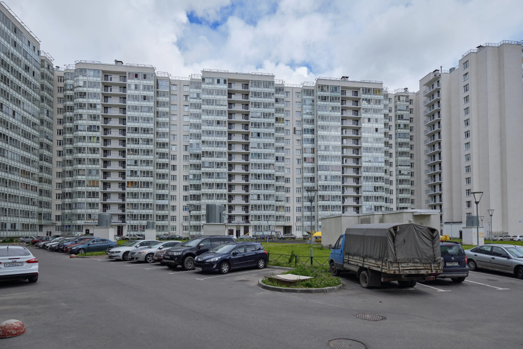 Апартаменты на Союзном пр 4 - Apartment on Soyuznyy prospekt 4