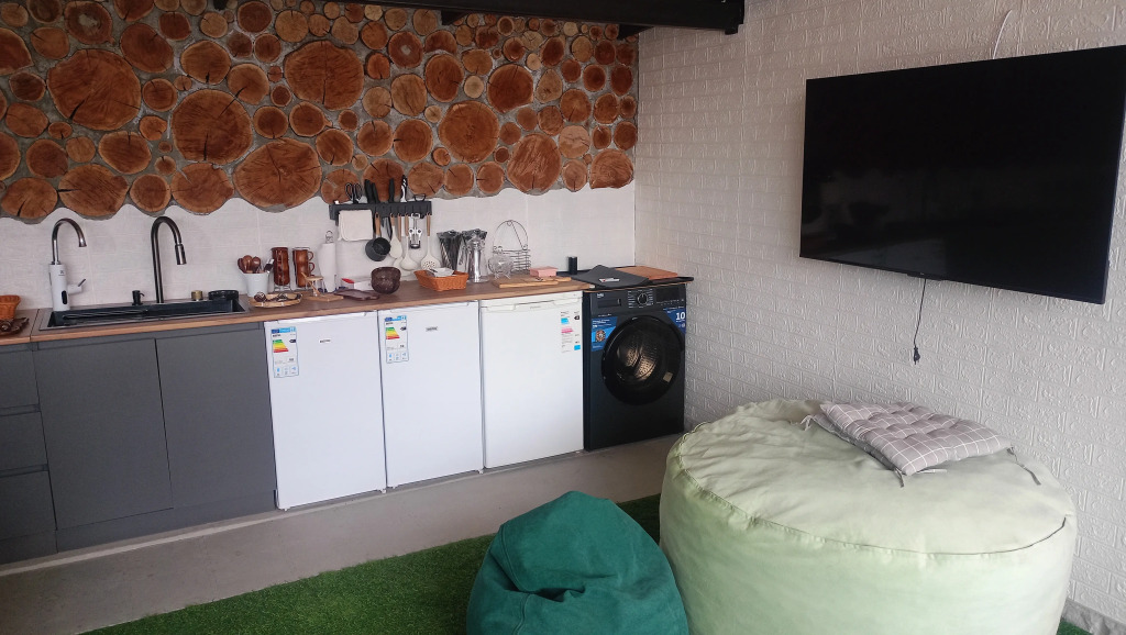 Khachatryans Guest House