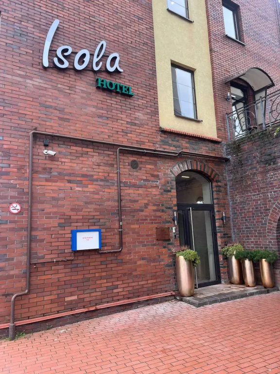 Isola Hotel