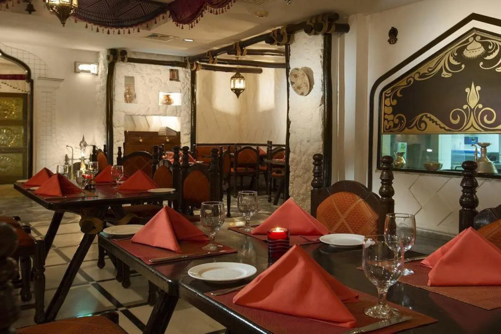 Отель Danat Al Ain Resort