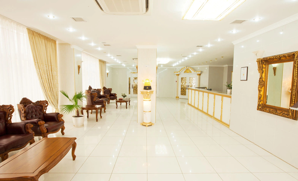 Christie Hotel