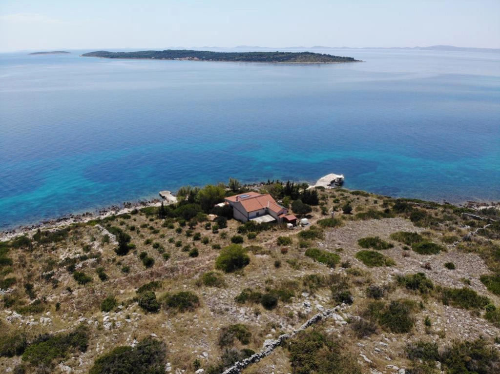 Pauk Villa