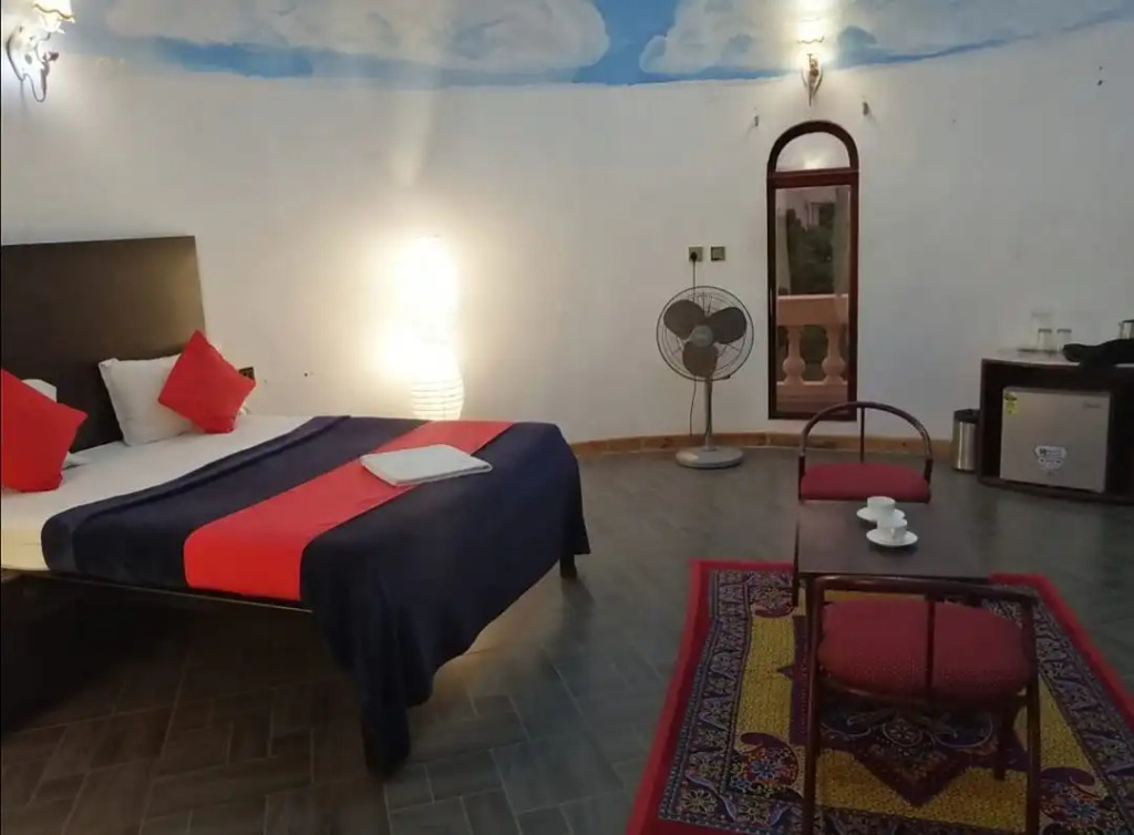 Le Apex Guest House