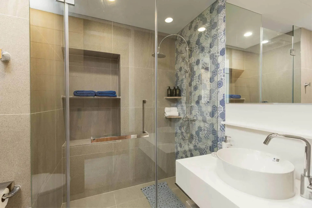 Апартаменты Lakeside Residences 2 bedrooms 1709