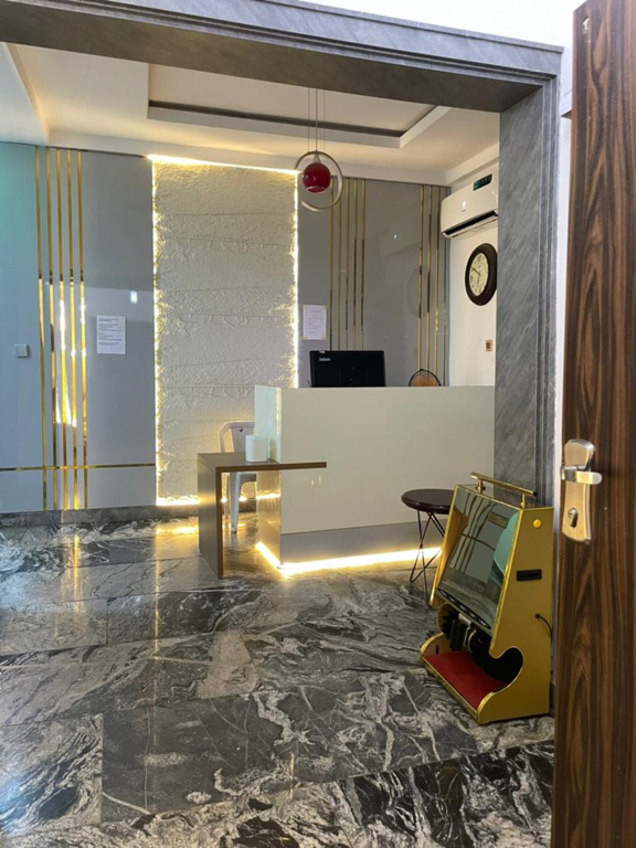 Апарт-отель Lynstel Suites