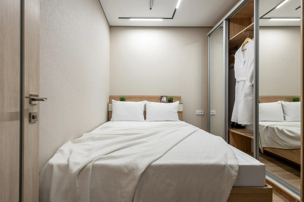 Апартаменты RED APARTMENTS Эстонская 37к4 Тироль