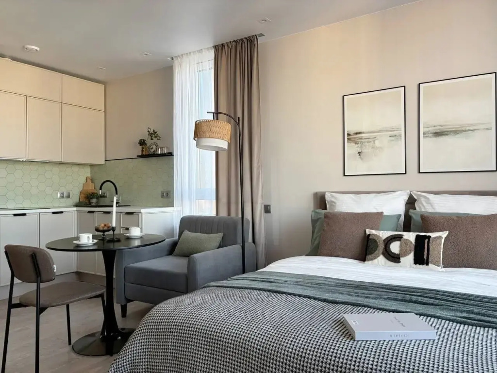 Oliva Lyuks Flat