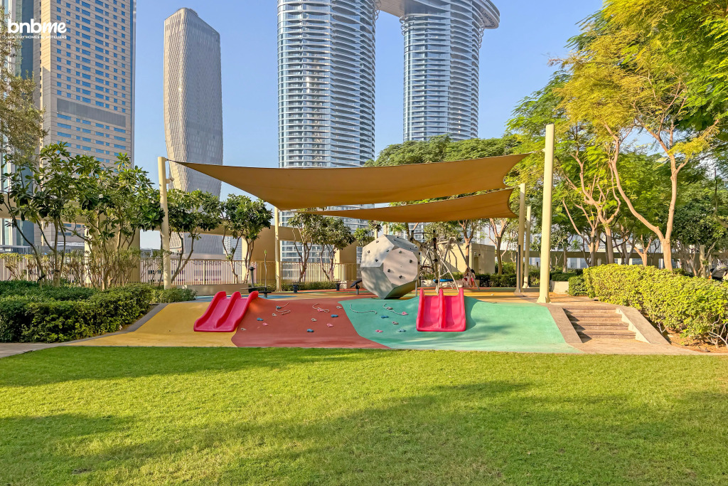Апартаменты Bnbme Burj Vista Tower 1, 3 BDR Maids