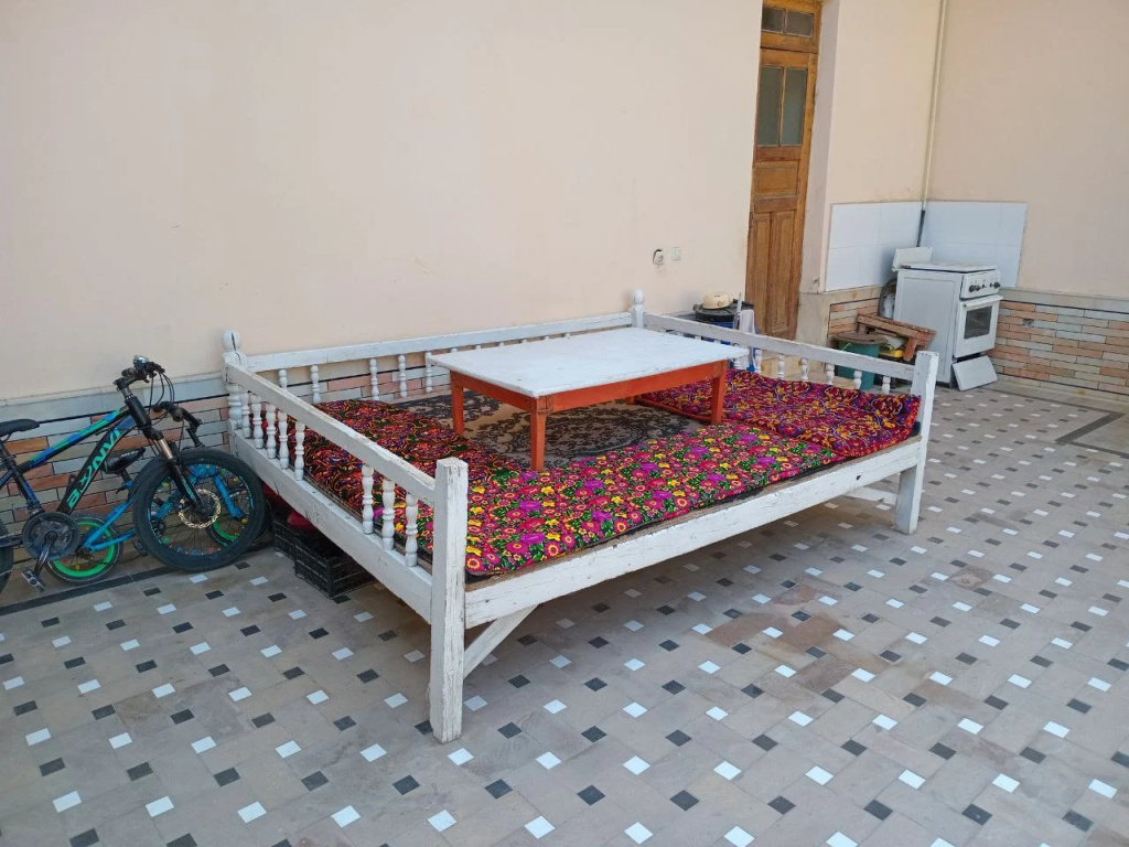 Raxmatjon Guest House