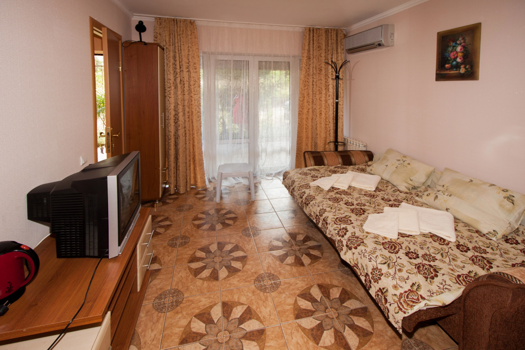 Flamingo Hotel Partenit