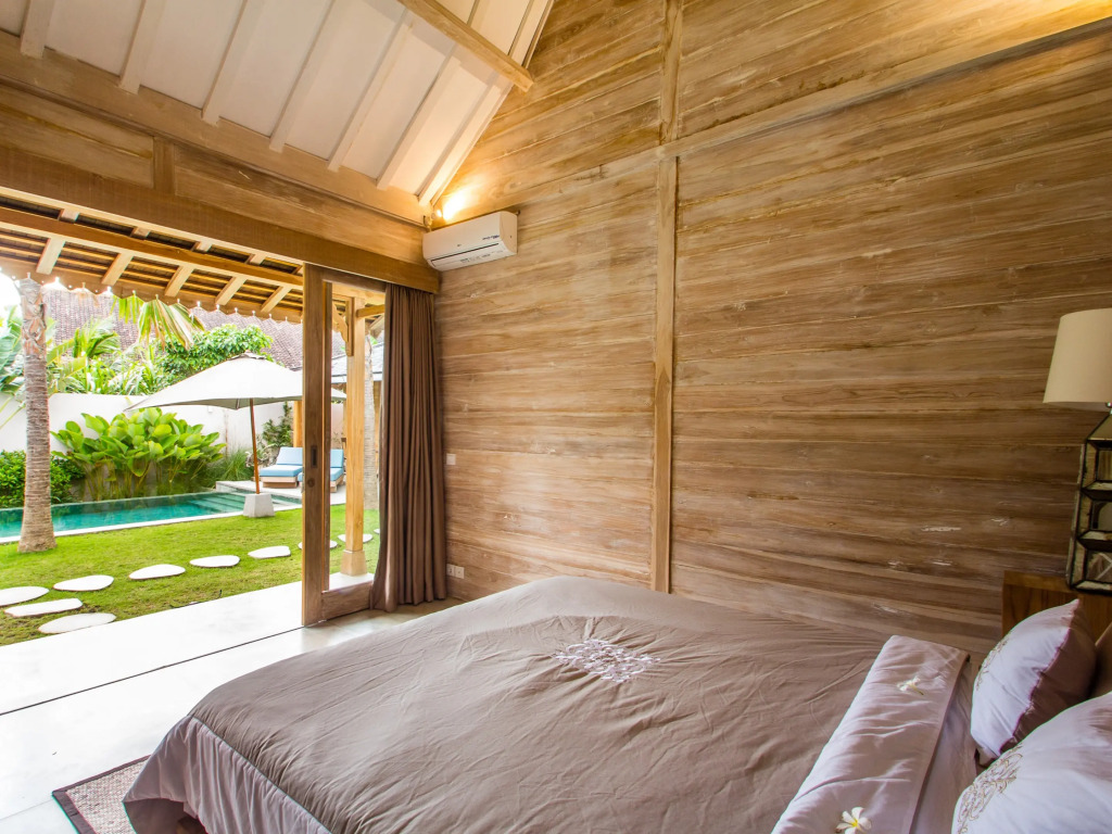 Villa Du Ho by Villa Finder