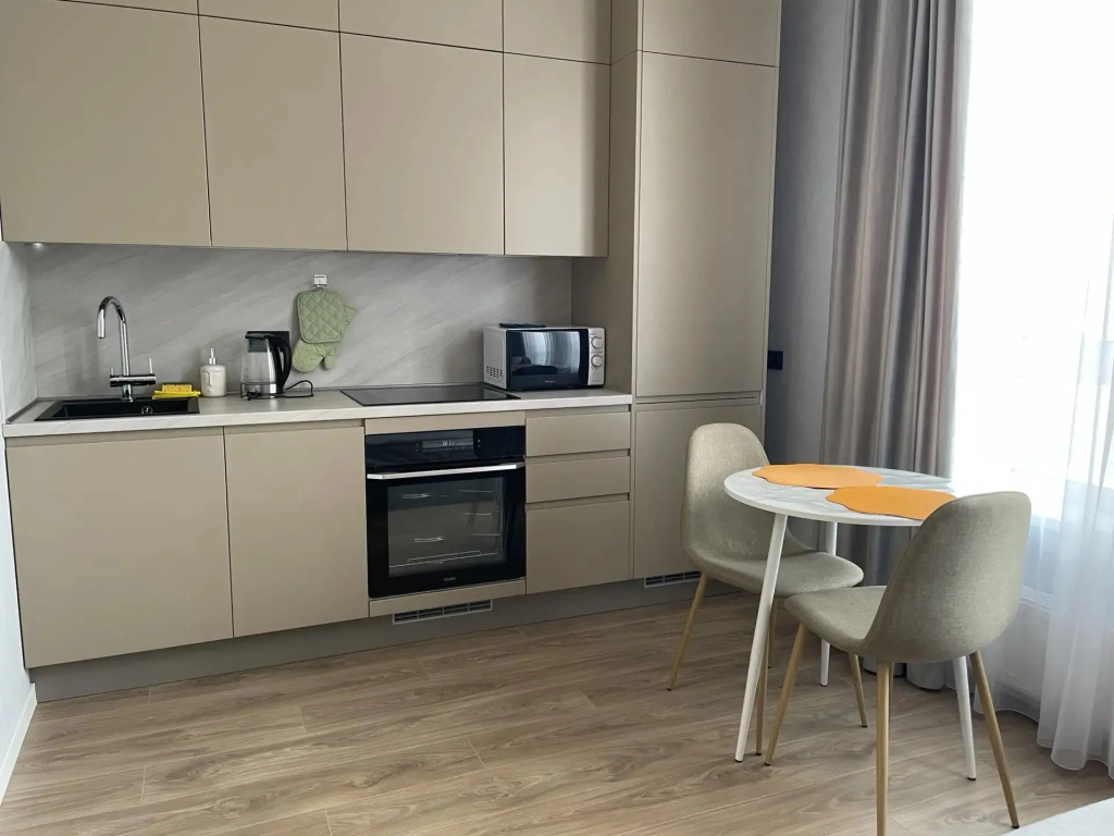 Studiya Yantar v ZhK Kvartal na Vode Flat