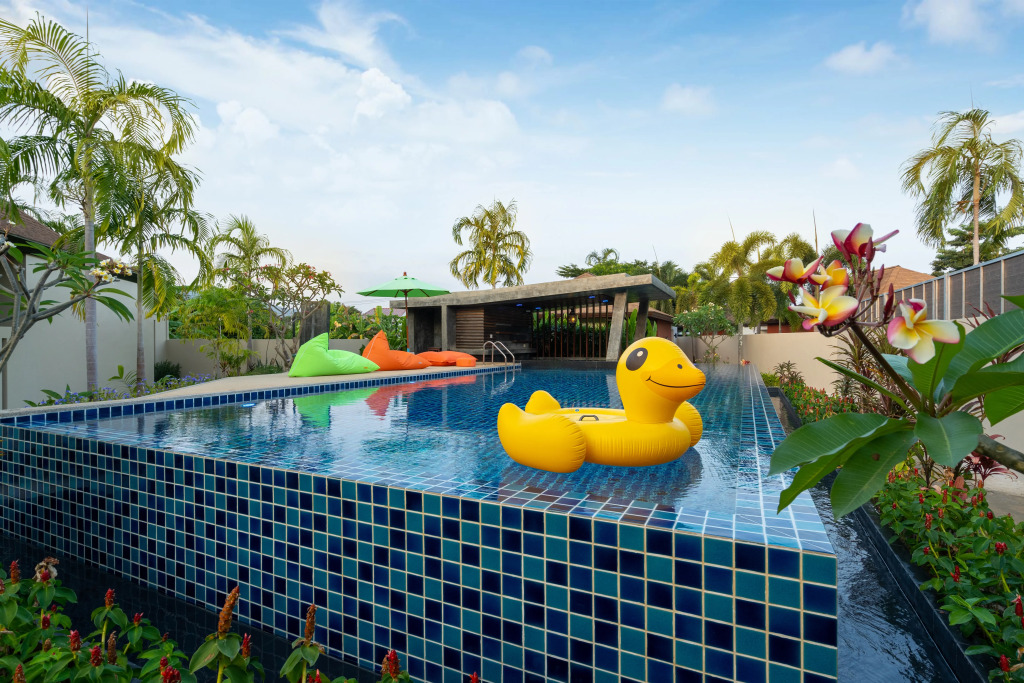 Garden Pool Villa near Rawai Beach 2 Villa