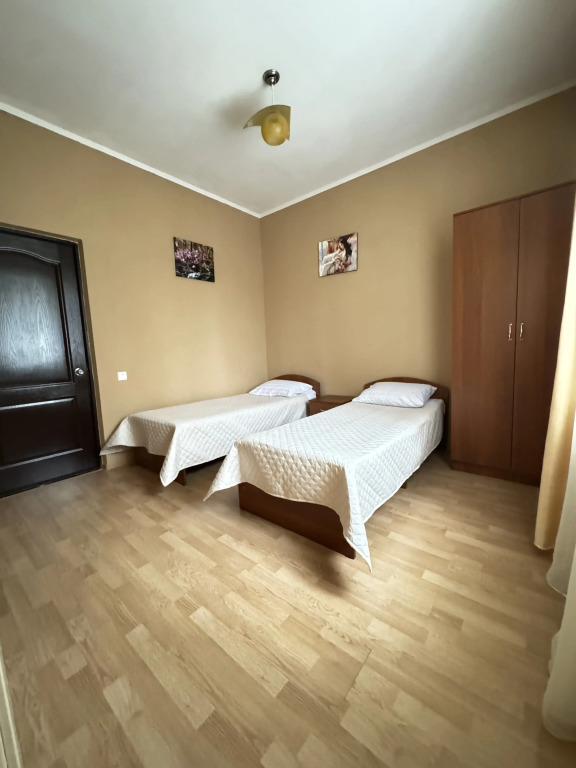 Меблированные комнаты на Коллективной