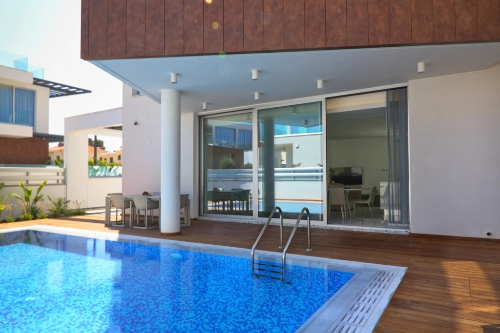 Вилла Sunrise Residences 1
