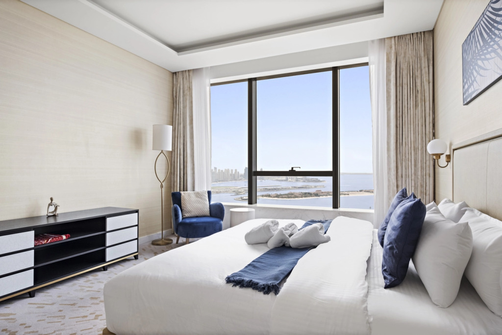Апартаменты StoneTree - Luxury 1 BR - Palm Tower