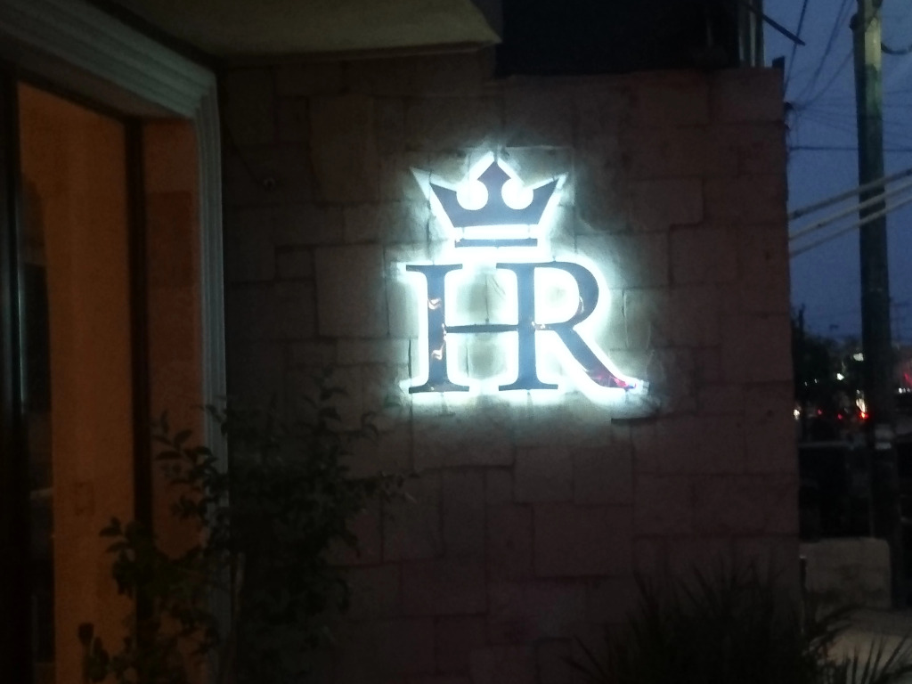Отель Royal Inn