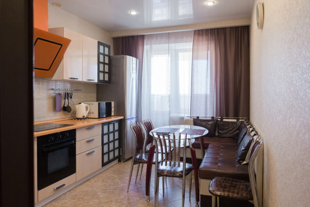 Bulvar 60-Letiya Pobedyi 10 Apartments