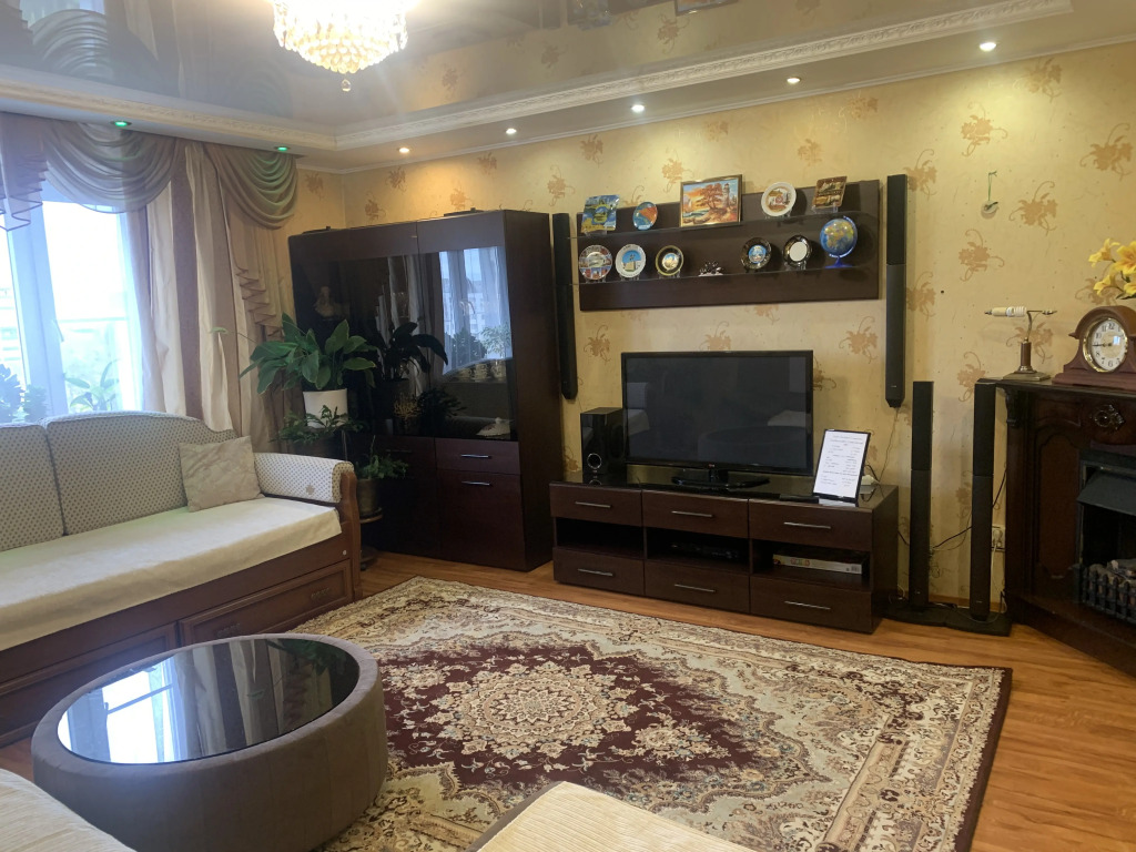 Квартира Трехкомнатная Парус