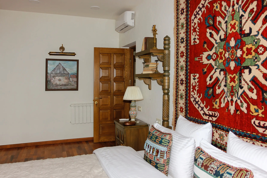 Частный дом Yerkir Guest House