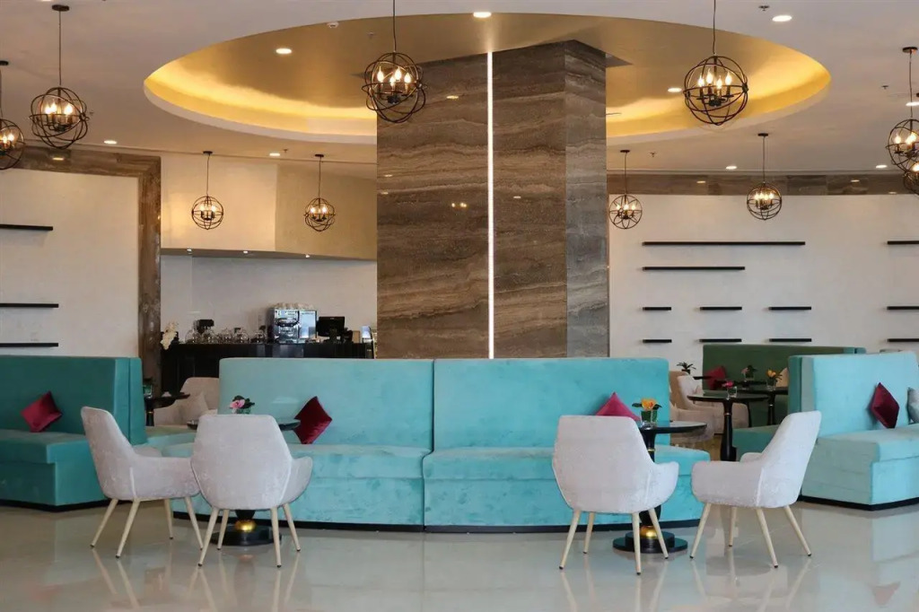 Al Bahar Hotel & Resort