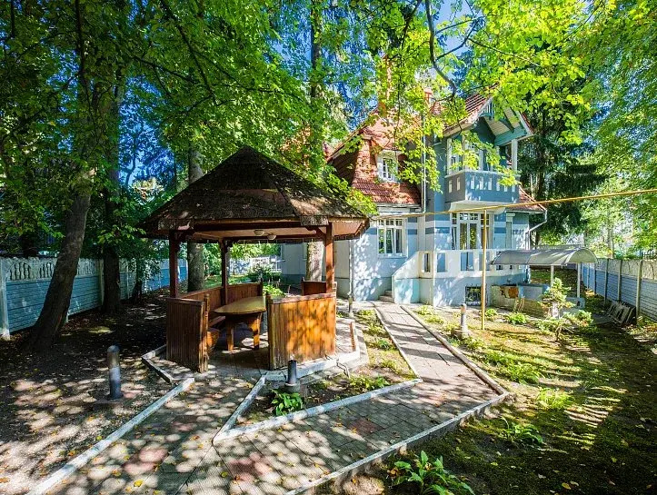 Золотая Бухта