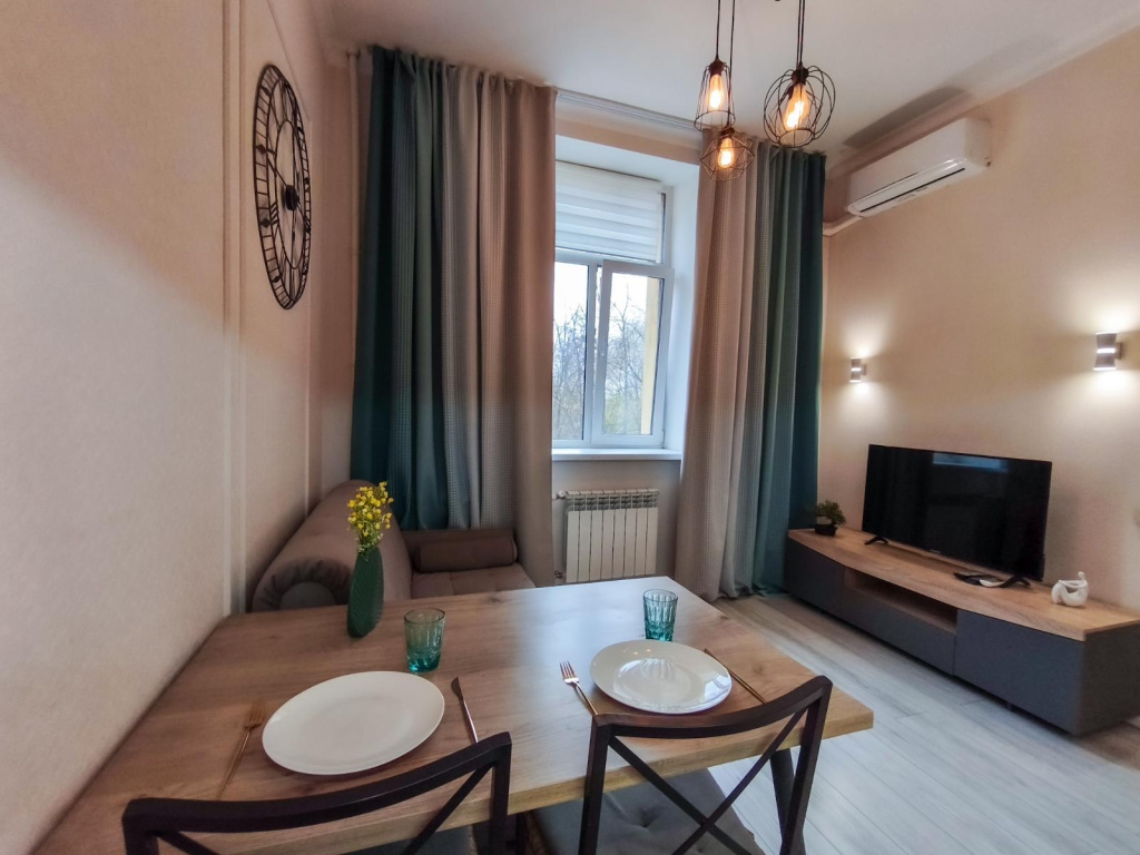 Semeynye Lux Apartments