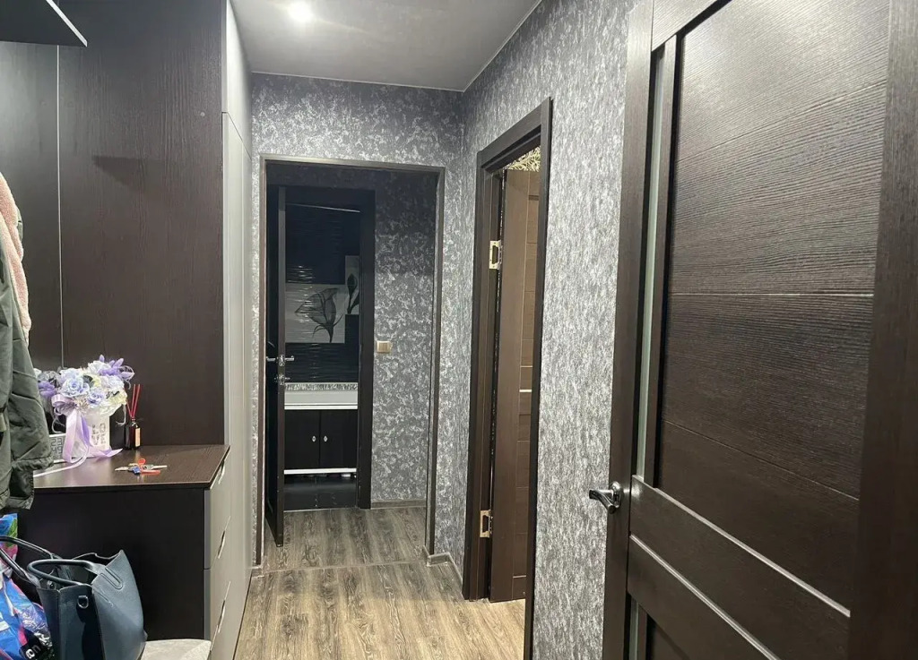 Квартира Двухкомнатная в Районе Сахарный Завод