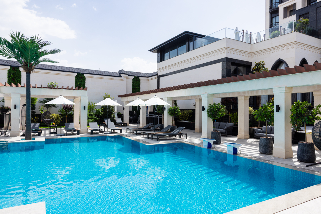 Mustafa Hotel