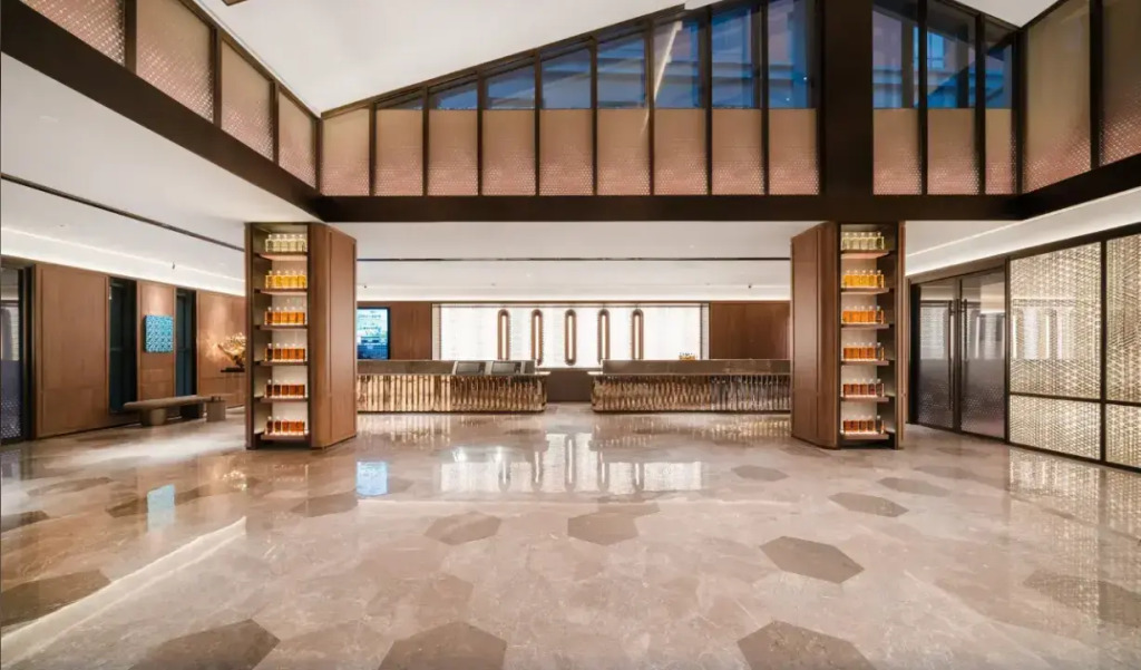 Crystal Hotel in Universal Tongzhou Resort Beijing